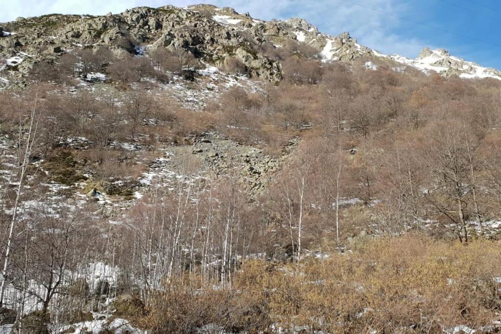 6b Dans Les Pyrenees Proche D'andorre Chalet
