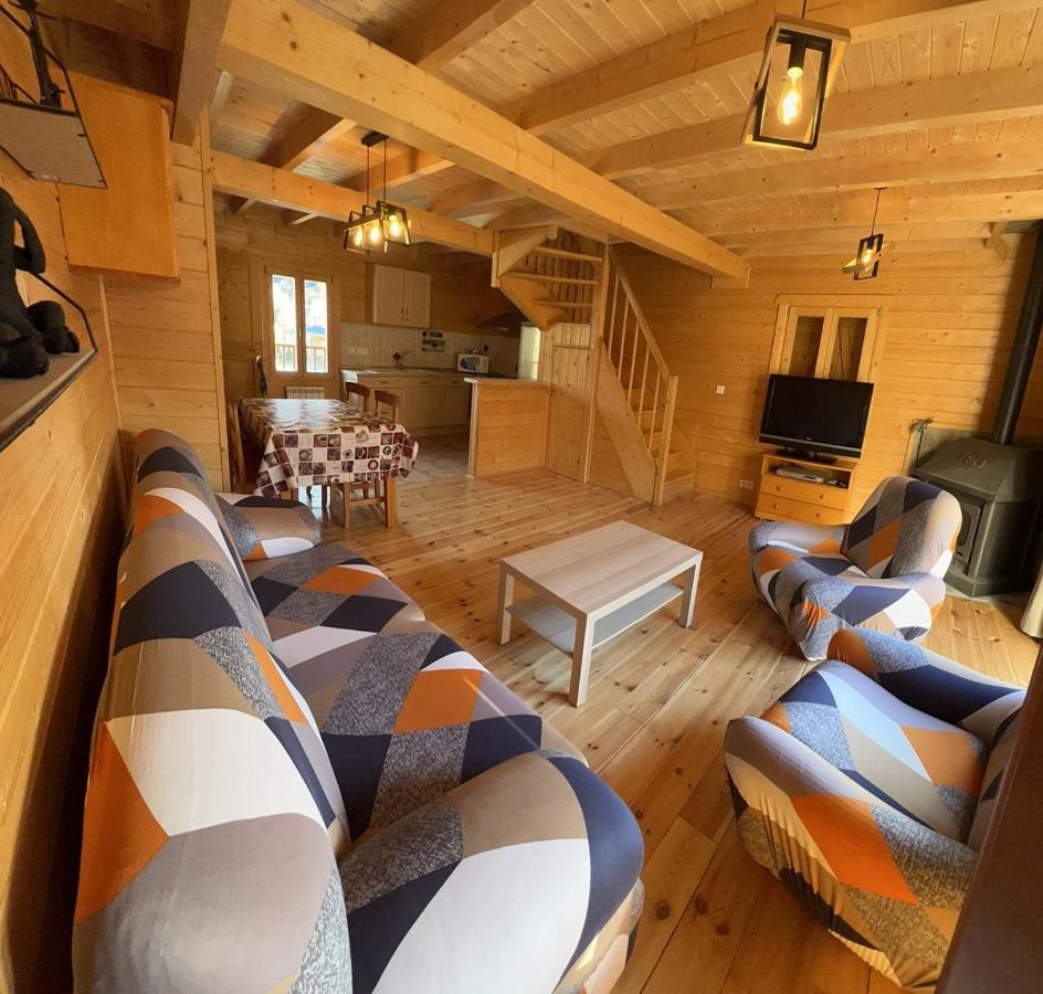6b Dans Les Pyrenees Proche D'andorre *